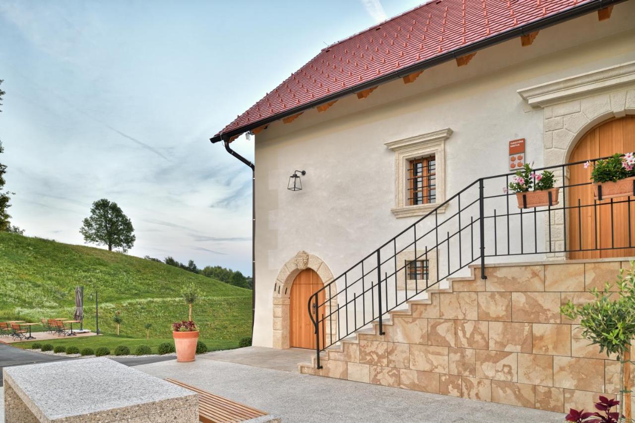 Hisa 1624 - Adults Only Bed & Breakfast Zgornja Kungota Exterior photo